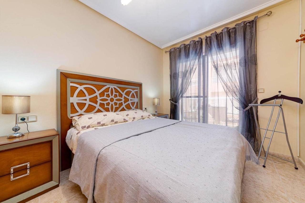 Cozy Appartment Torrevieja At Irina Dış mekan fotoğraf