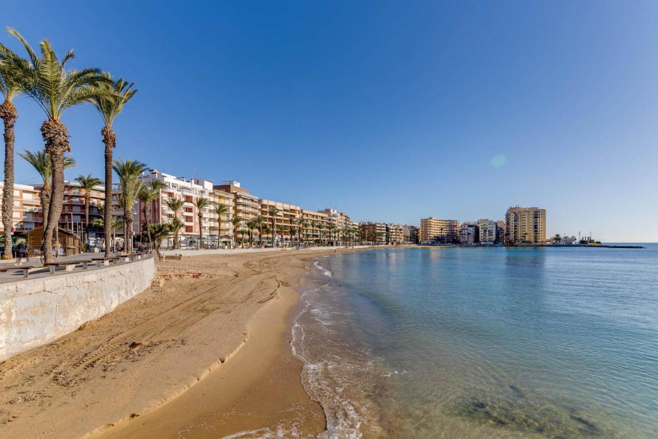 Cozy Appartment Torrevieja At Irina Dış mekan fotoğraf