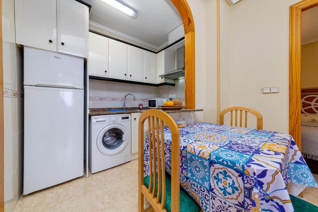Cozy Appartment Torrevieja At Irina Dış mekan fotoğraf